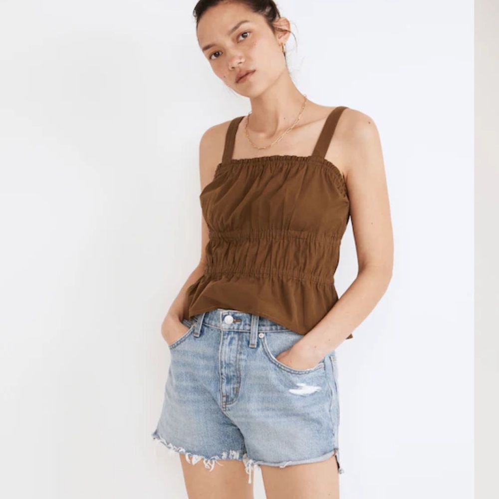 Madewell 
Relaxed Denim Shorts in Madera Wash:‎ Side-Slit Edition size 26